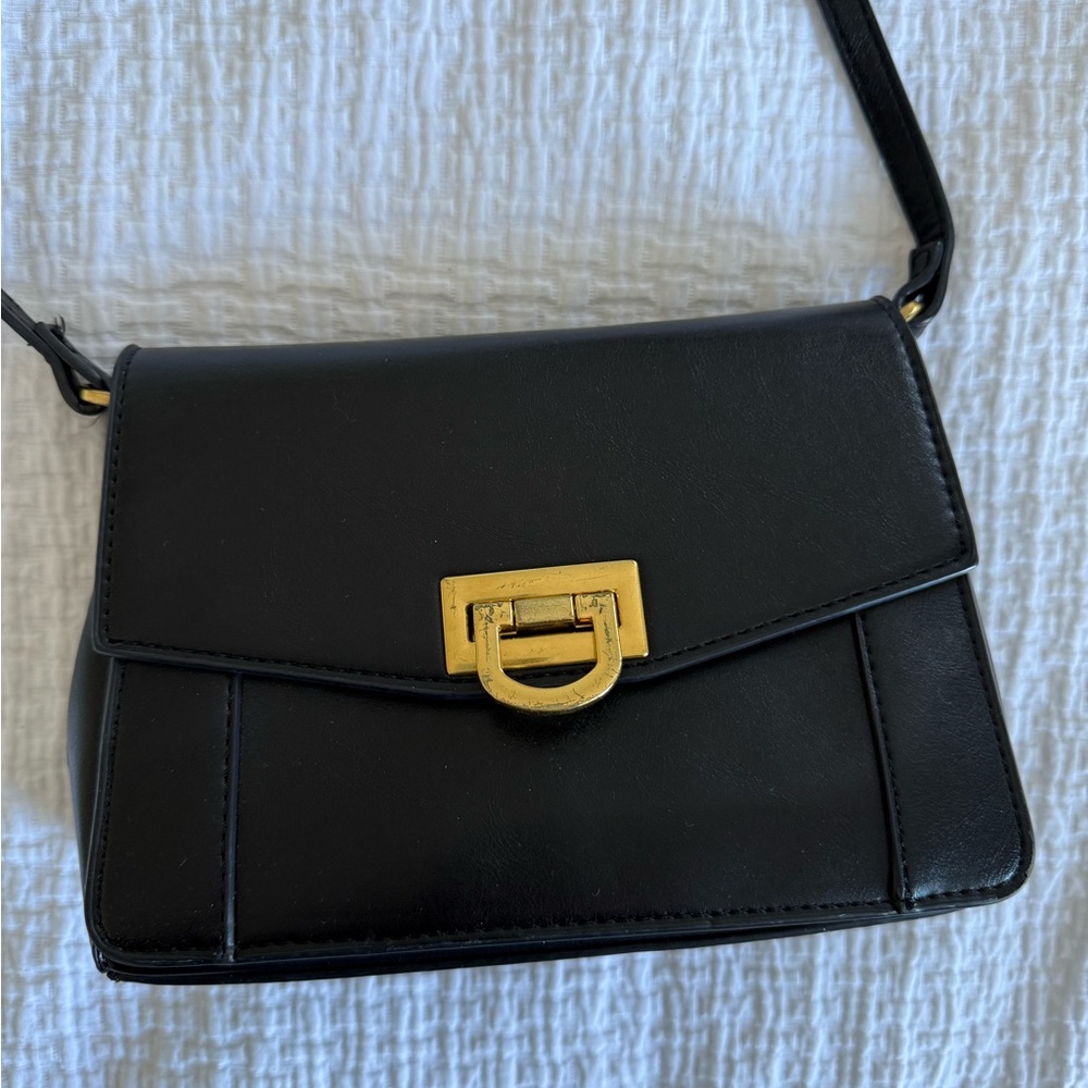 Mango Elegant Black Crossbody Bag with Gold Accent
